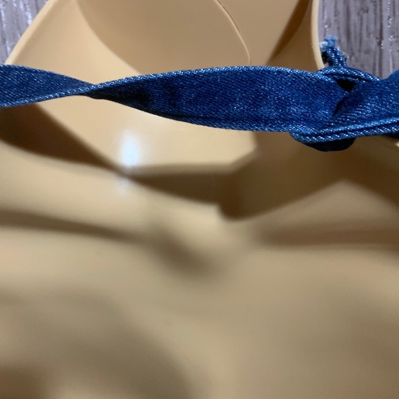 Denim Jean Apron with Pockets Tie Back and at the Neck - Picture 11 of 14